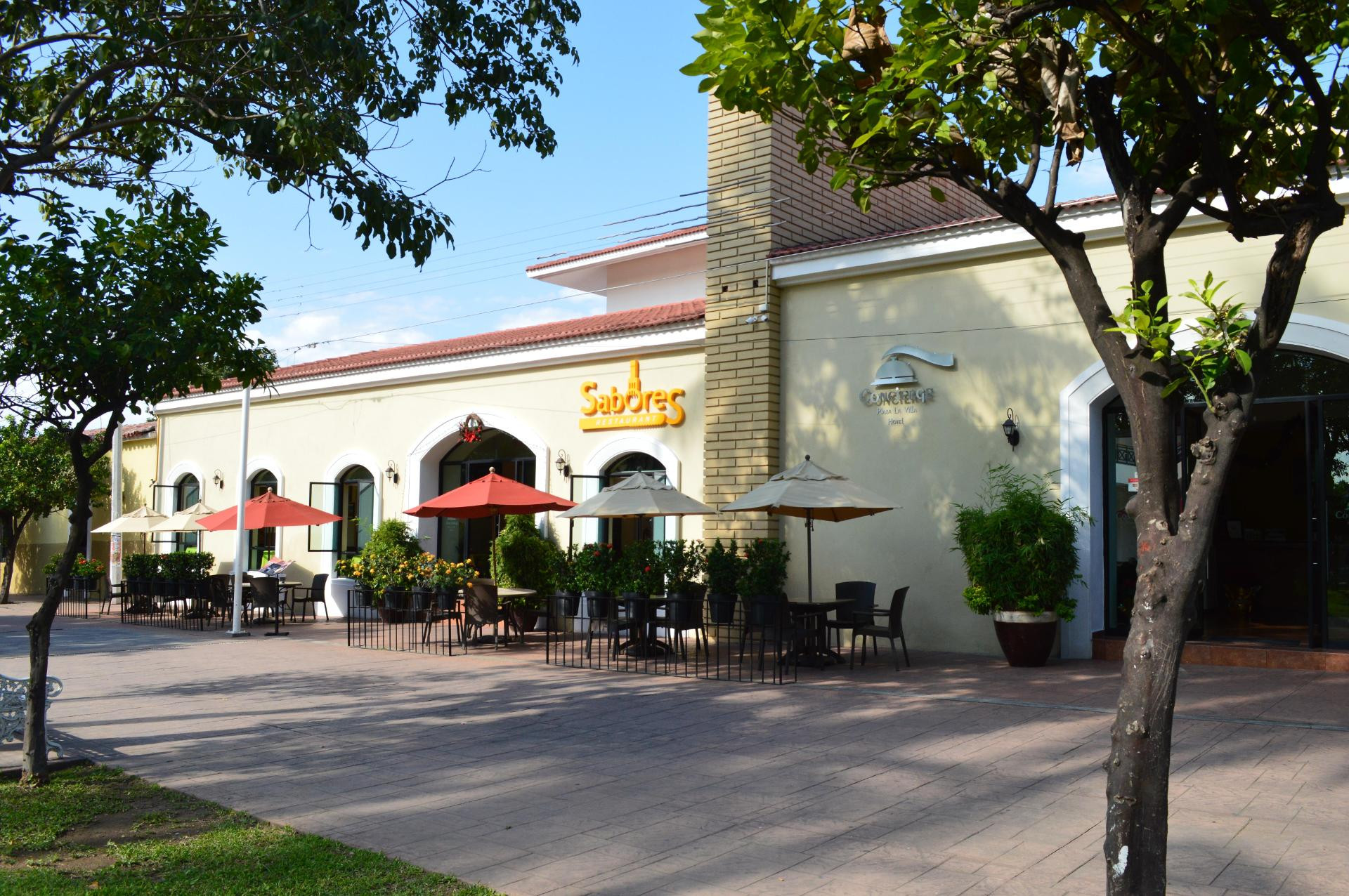 Vista Exterior Hotel Rodia