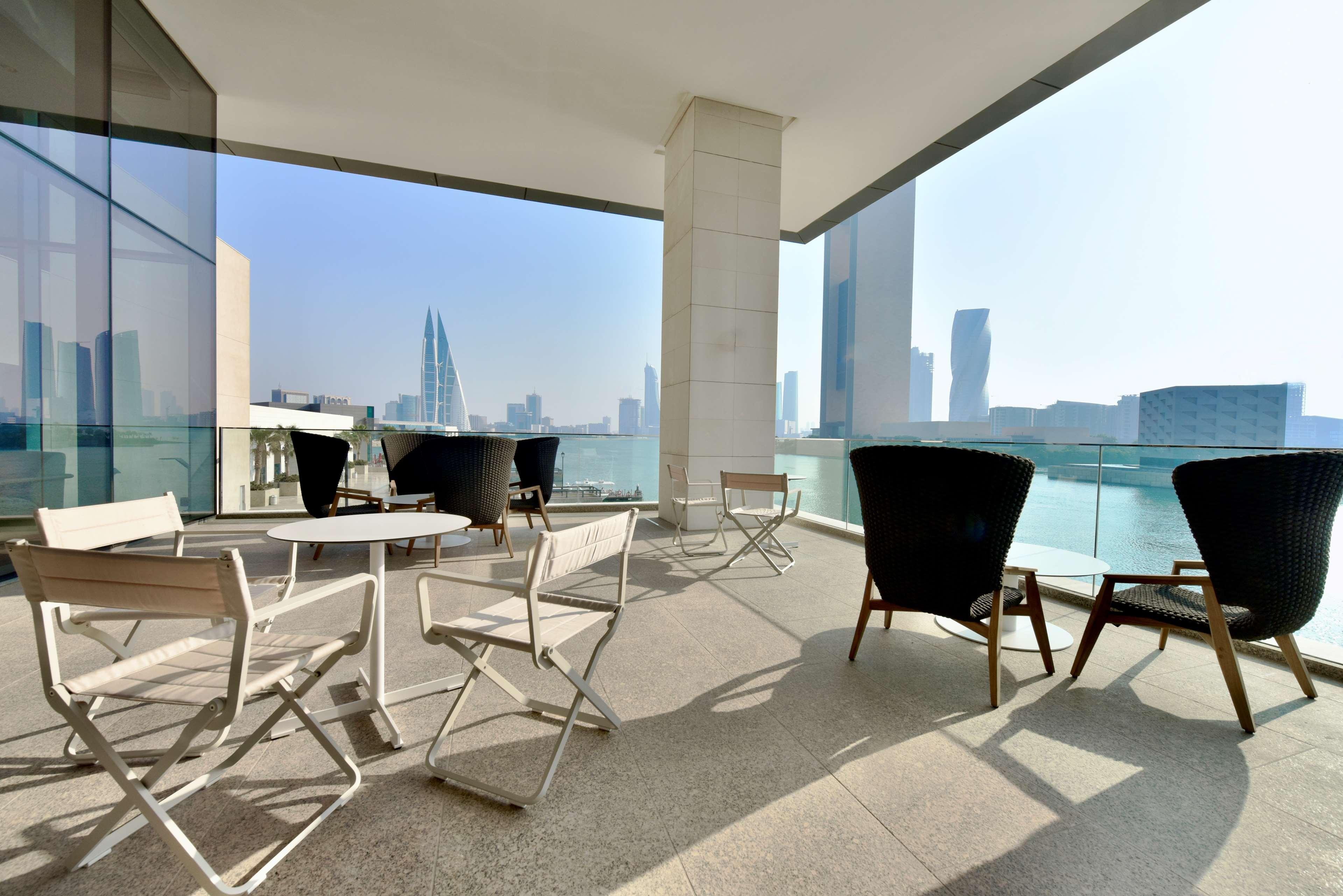 Vista Exterior Hilton Garden Inn Bahrain Bay