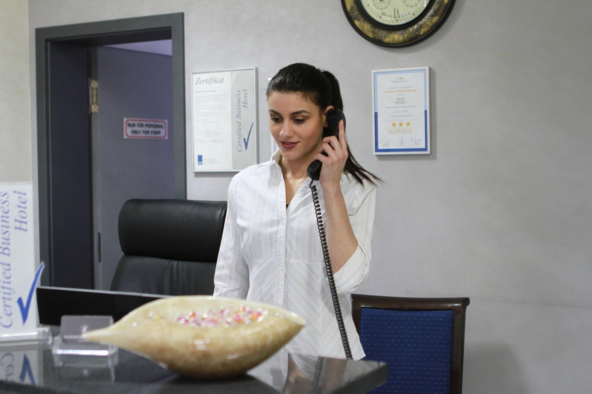 Vista Lobby NAAM Hotel & Apartment Frankfurt City-Messe Airpor