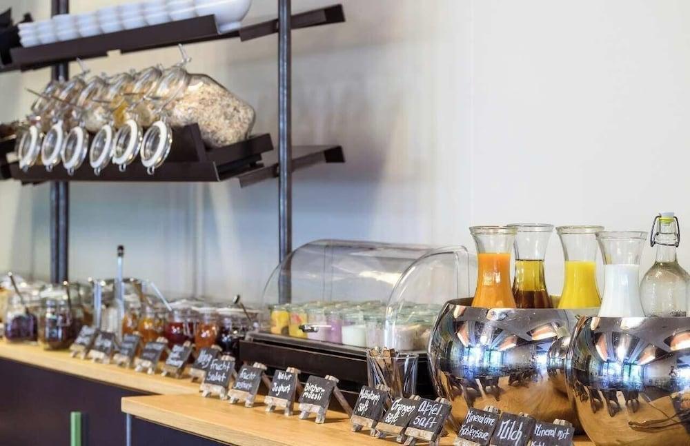 Restaurant BRIX - Self Check-In Hotel