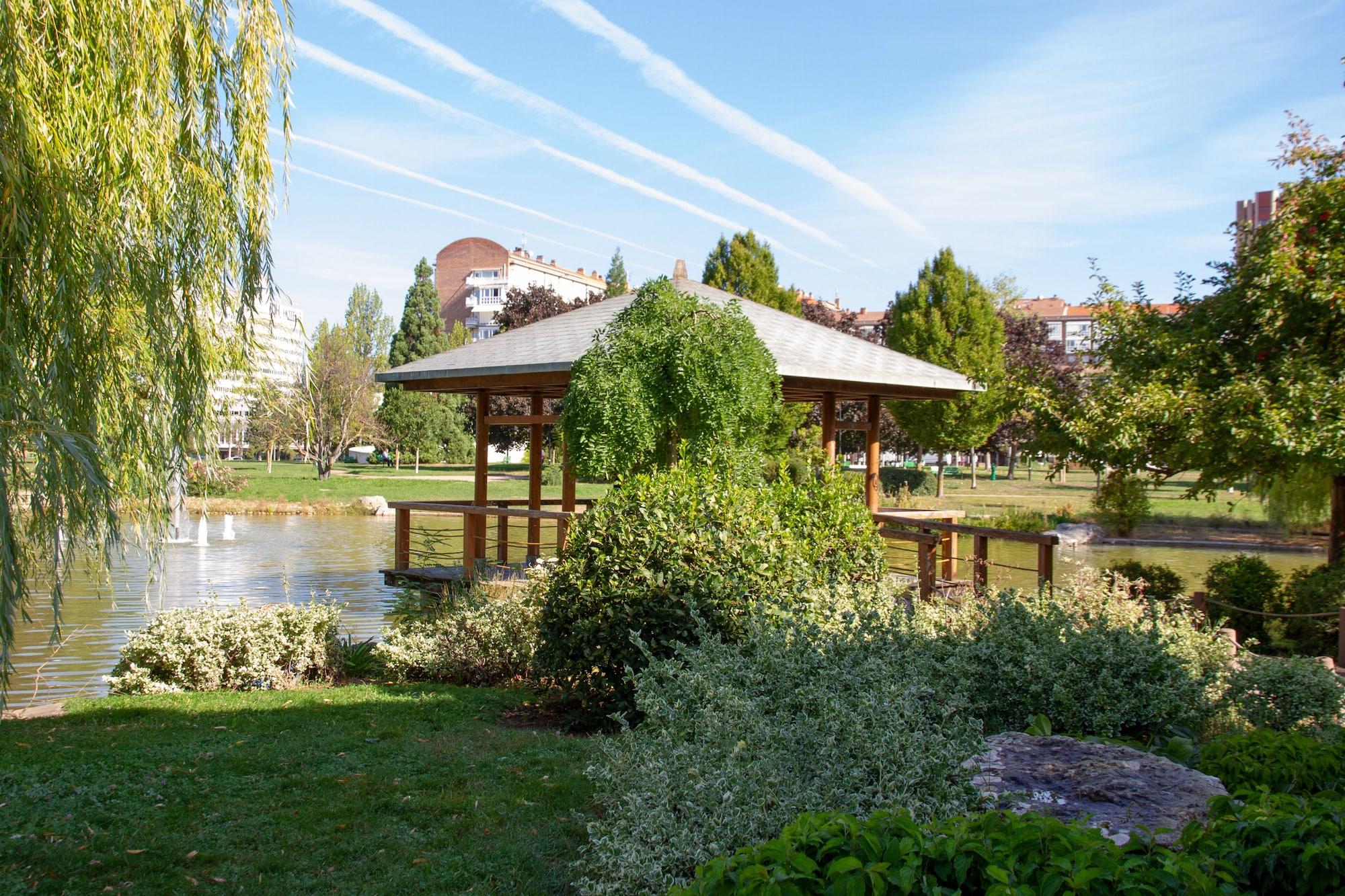 Vista Exterior Hotel Sancho Ramírez