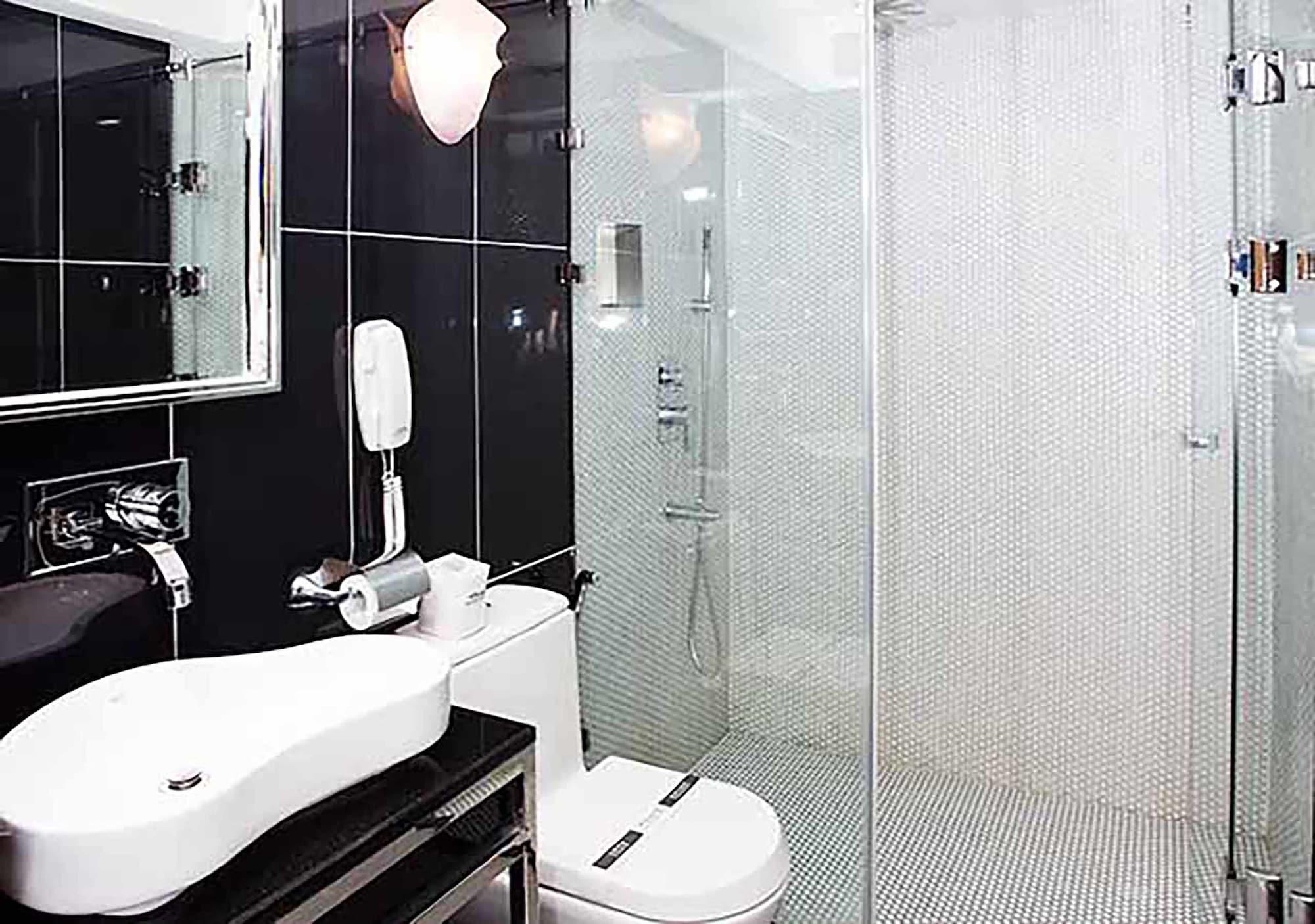 Equipamiento de Habitación Royal Group Hotel Chun Shan Branch