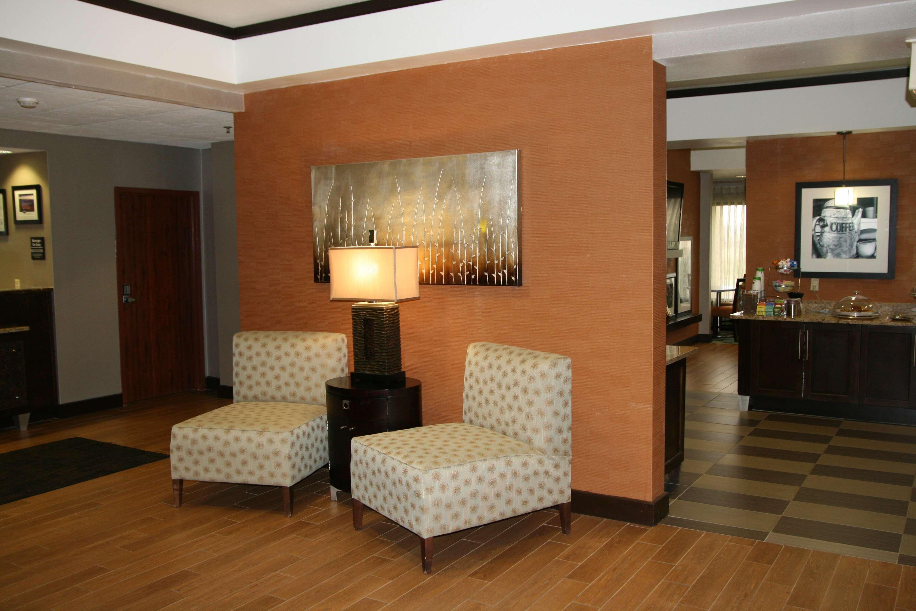 Vista Lobby Hampton Inn Tulsa-Sand Springs