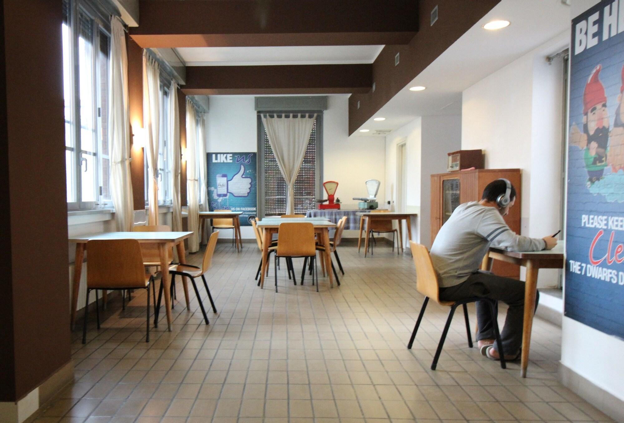 Restaurant New Generation Hostel Città Studi