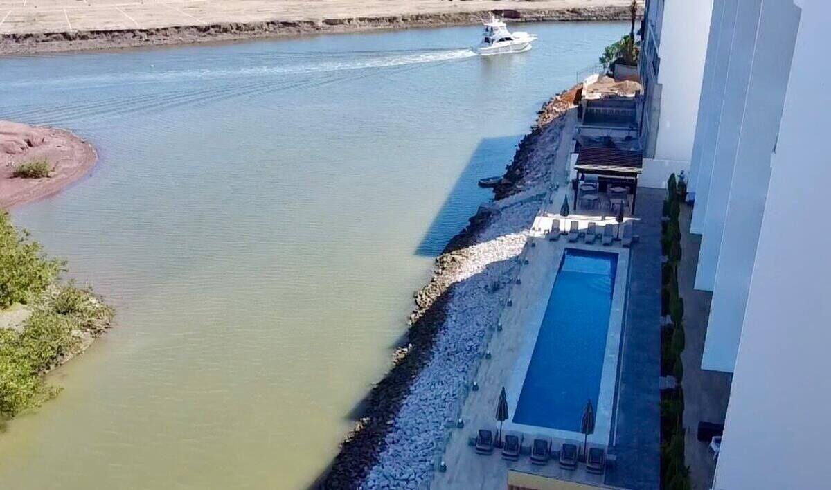 Equipamiento de Habitación Condos BV Marina