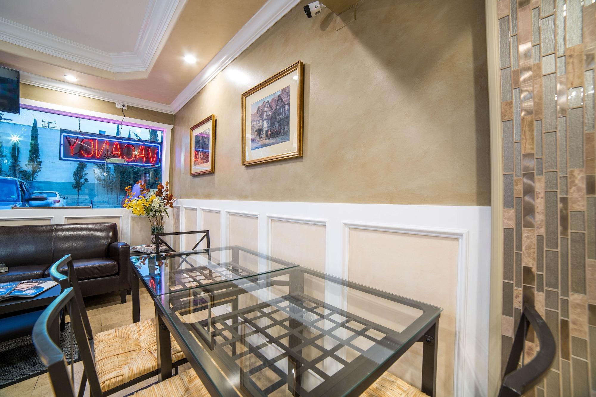 Restaurant Nite Inn - Walking Distance to Universal Studios Hollywood