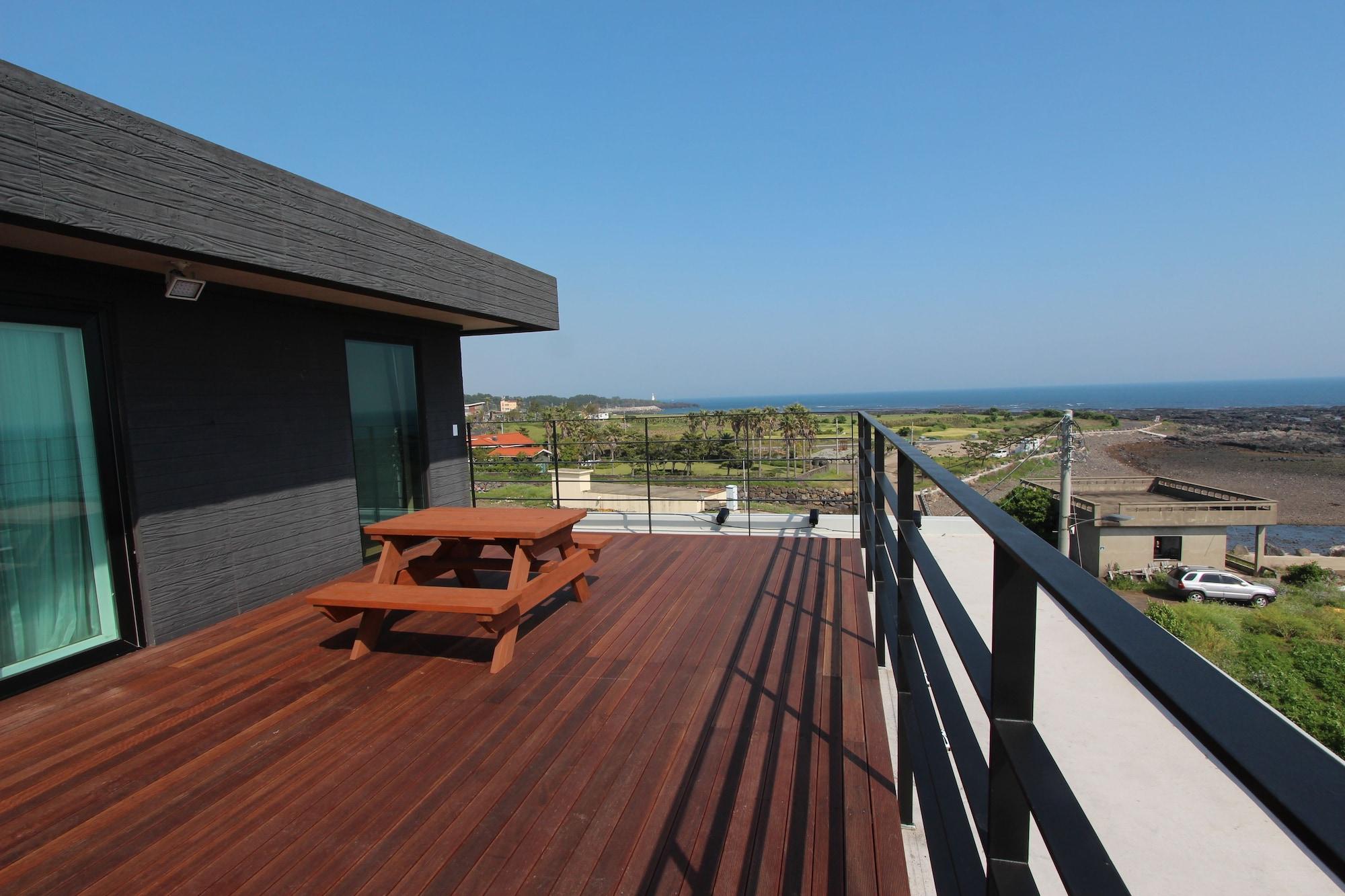 Playa Joyuam Pension
