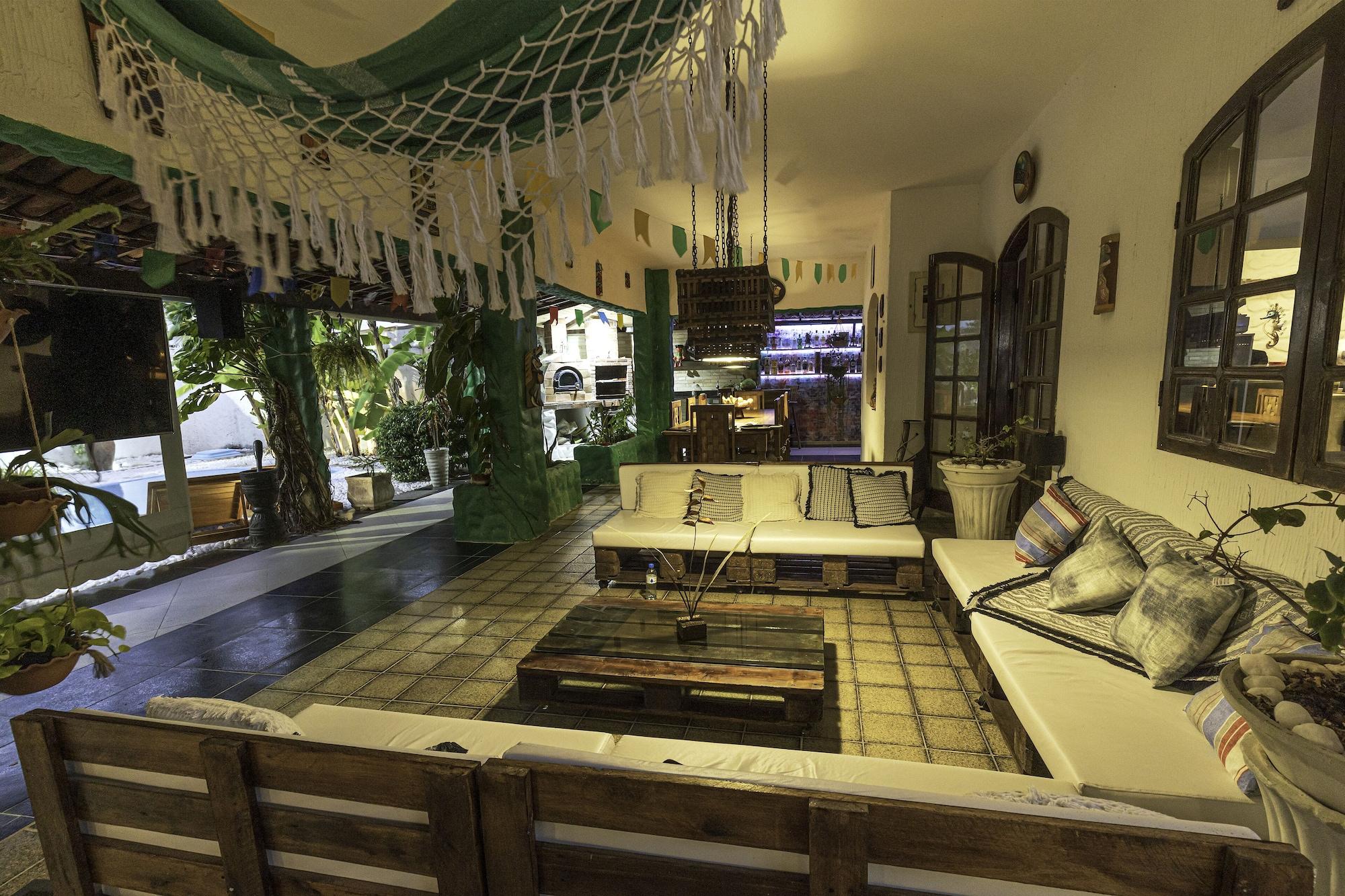 Bar/Salón Taverna do Paraíso