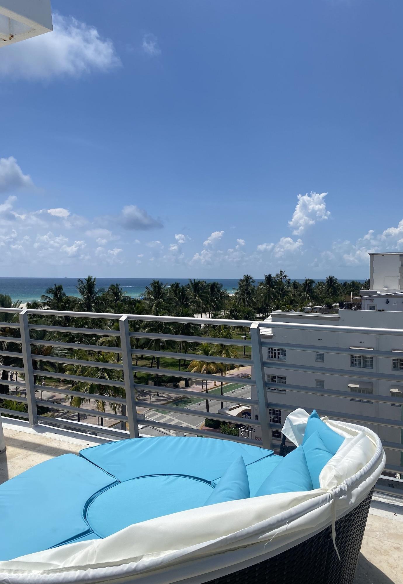 Varios Penthouse Mar Azul South Beach On Ocean Drive Miami Beach 1 Bedroom Home by Redawning