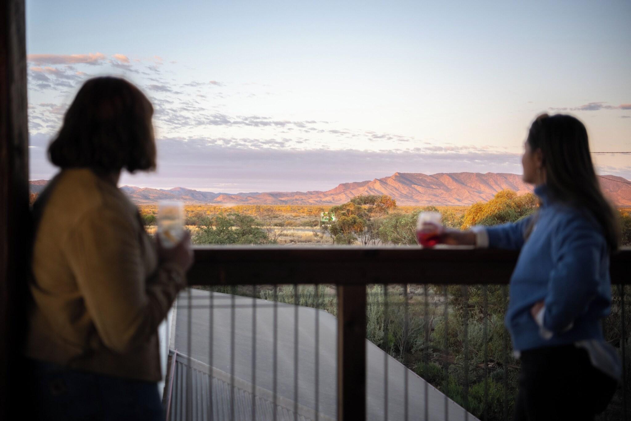 Varios Prairie Hotel