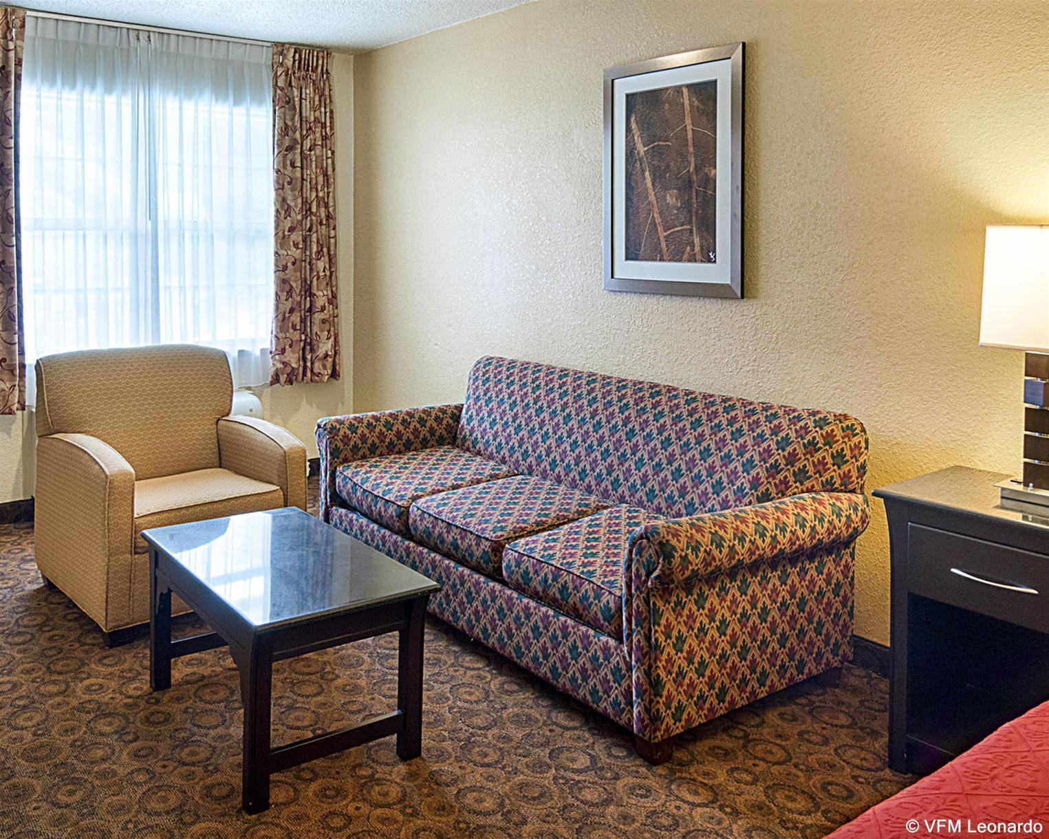 Vista Exterior Quality Inn Magnolia