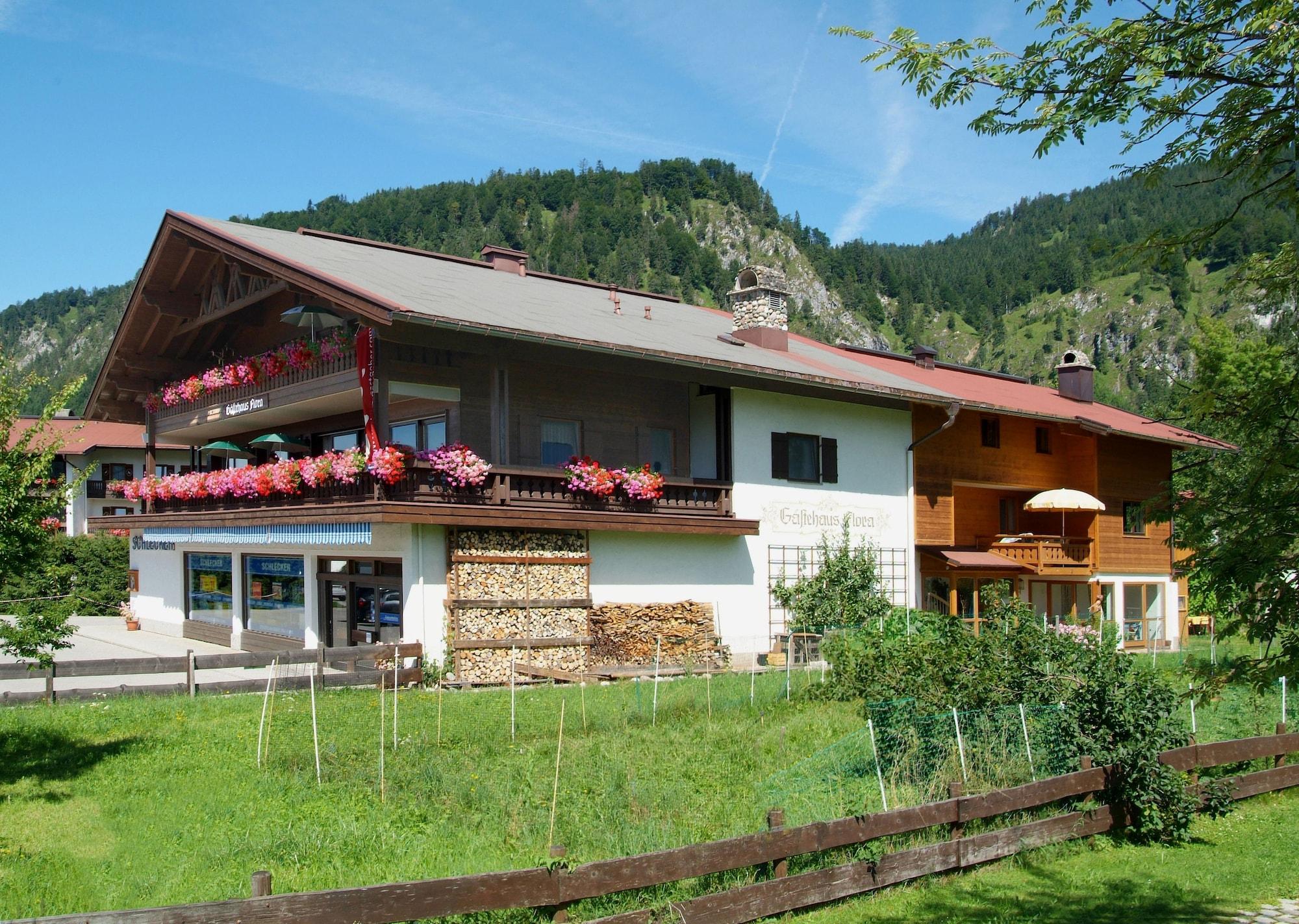 Varios Gästehaus Flora