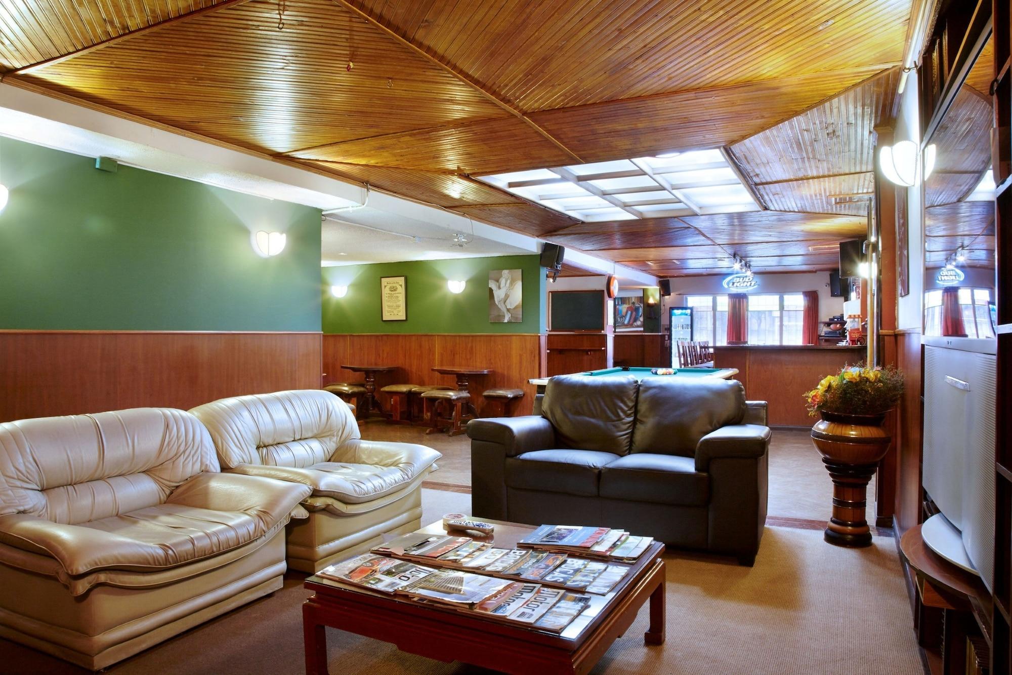 Vista Lobby Charlies Place Hotel & Spa