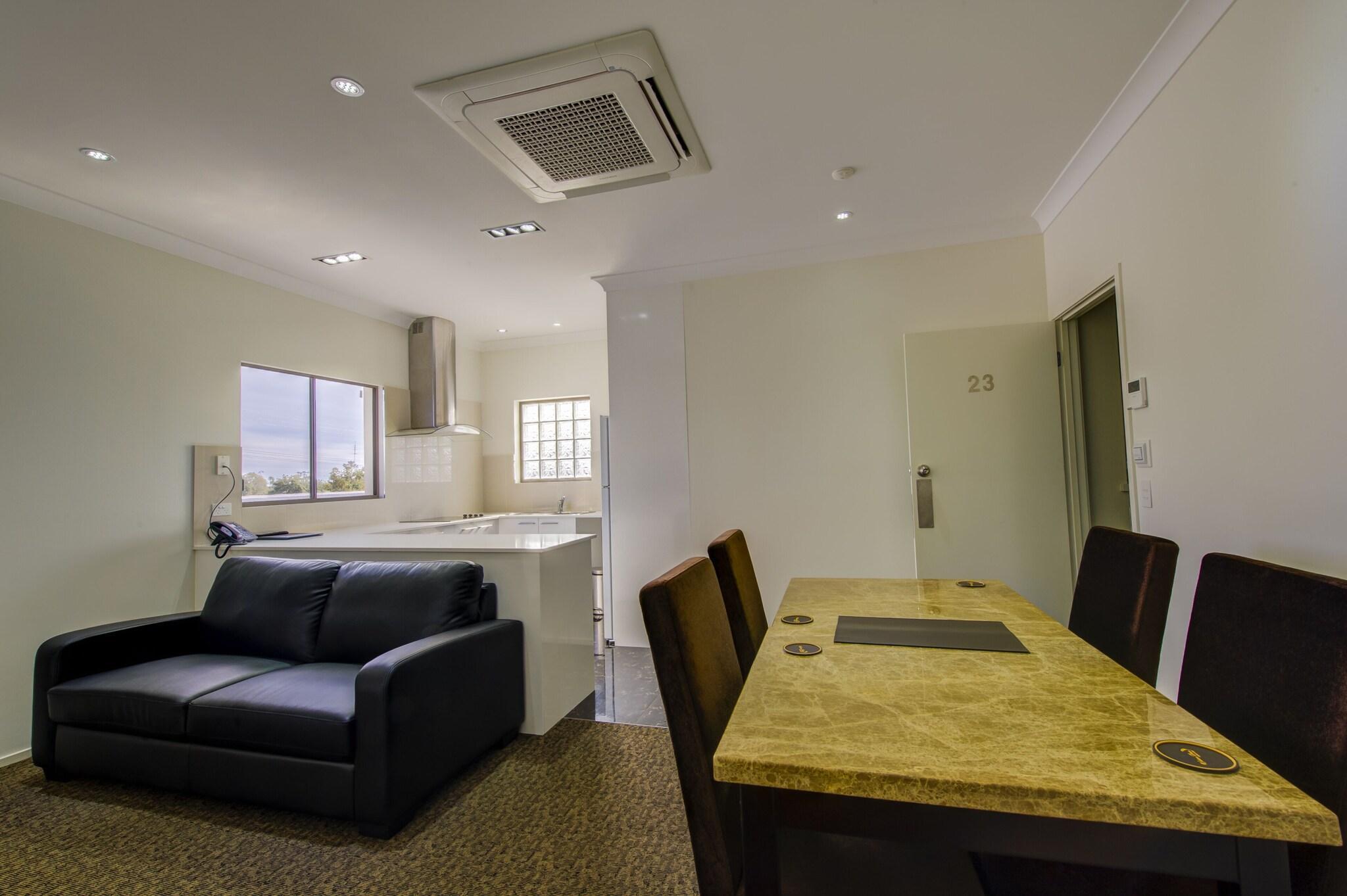 Vista Lobby Western Downs Motor Inn