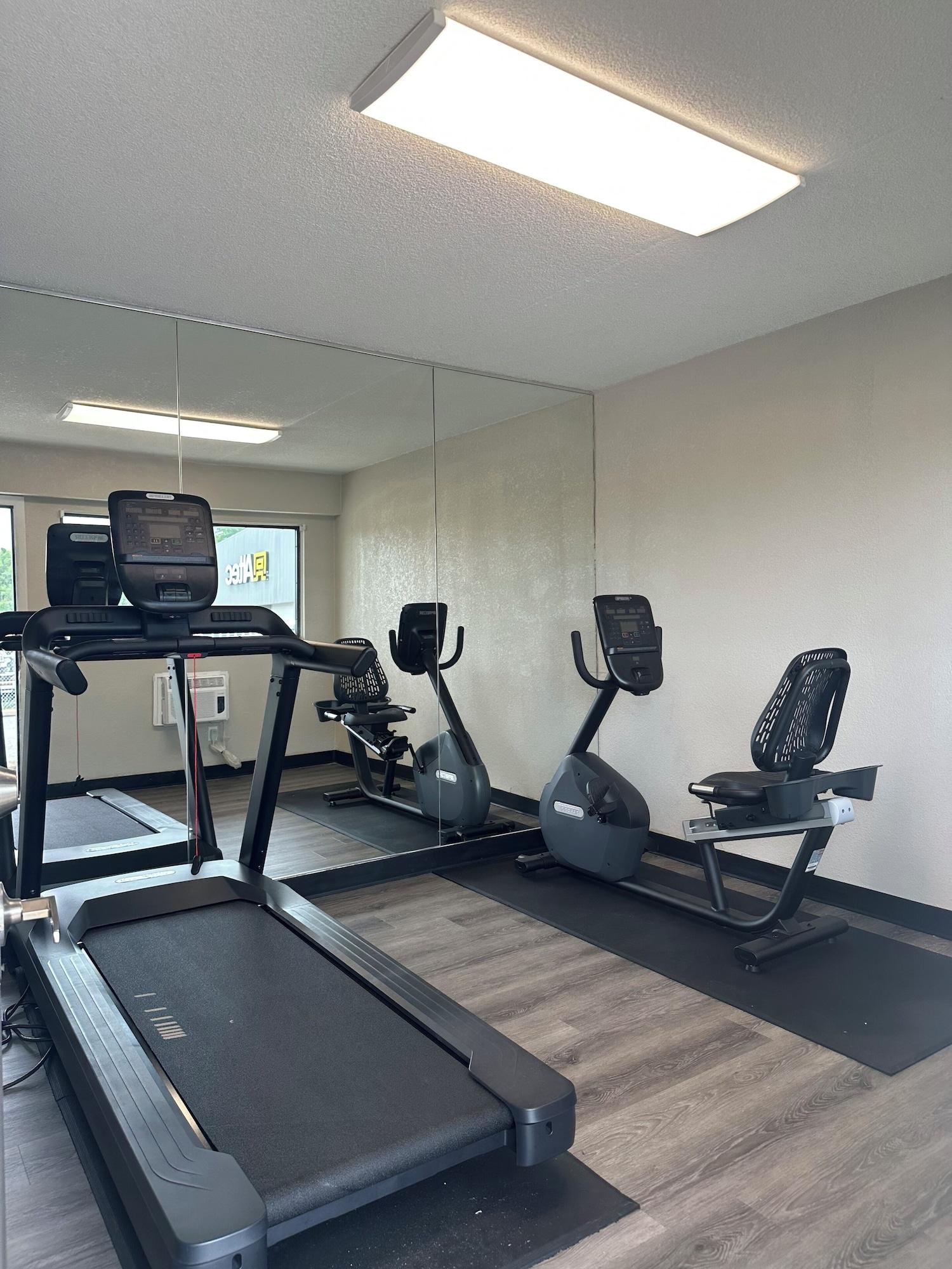 Gimnasio Days Inn by Wyndham Kansas City Northeast