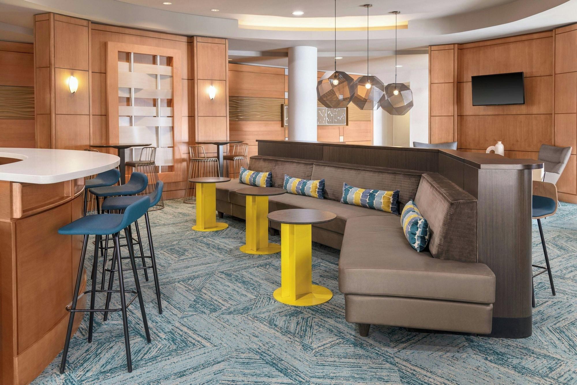 Vista Lobby SpringHill Suites Detroit Auburn Hills