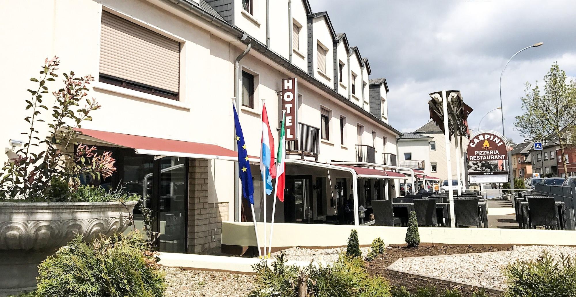Varios Hôtel Carpini
