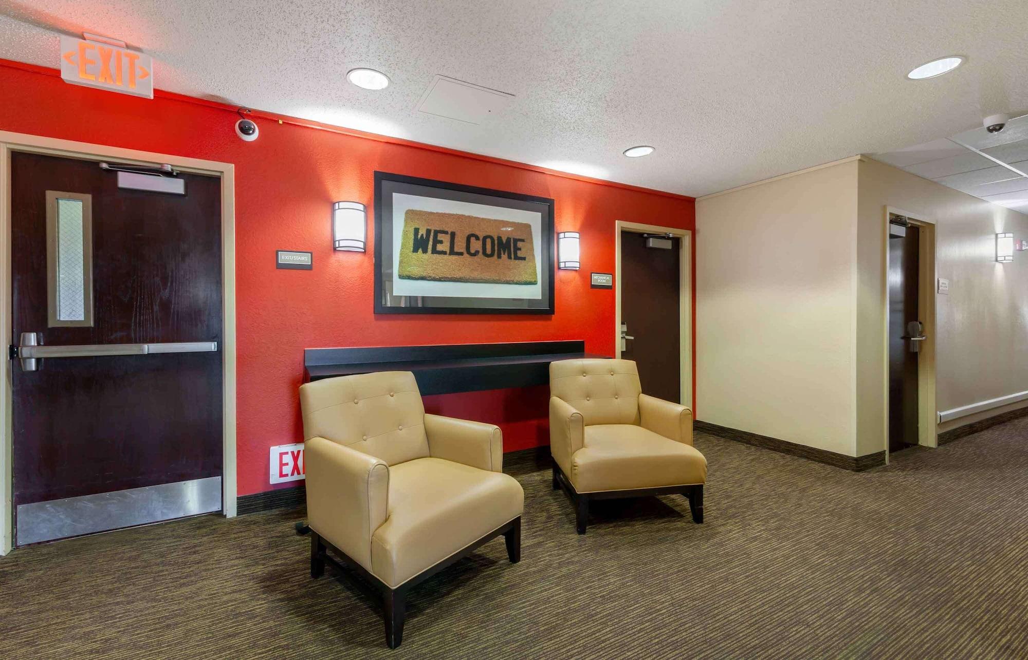 Vista Lobby Extended Stay America Suites Rockford I90