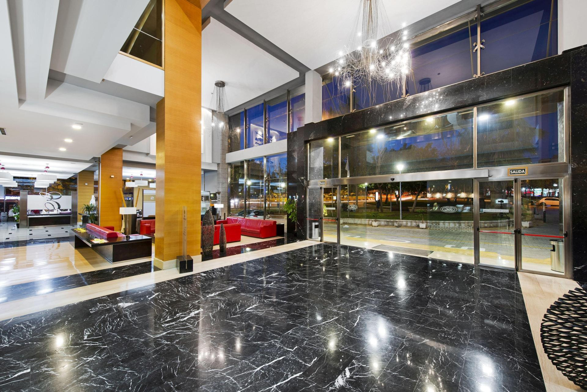 Vista Lobby Elba Almería Business & Convention Hotel