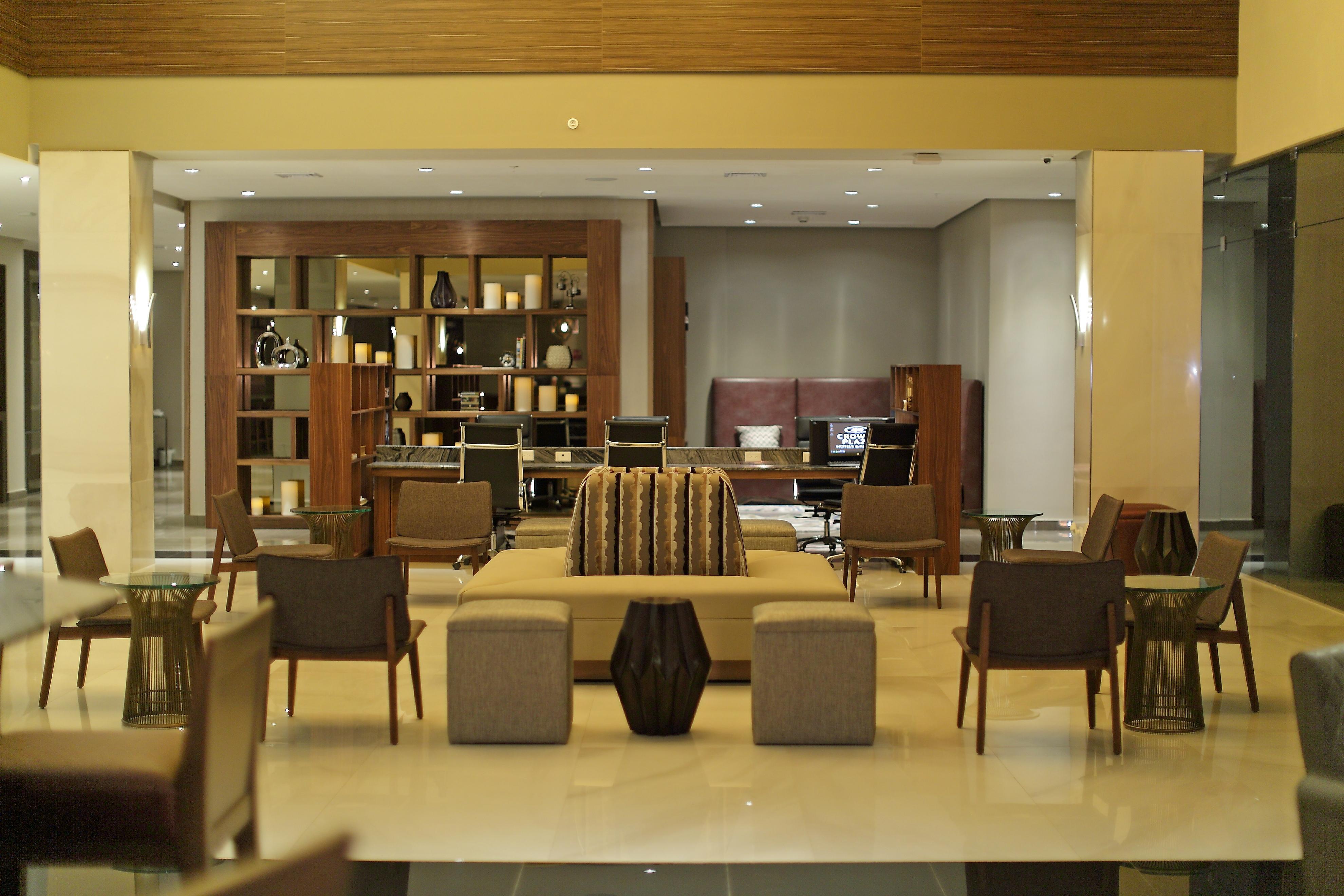 Vista Lobby Crowne Plaza Panama Airport by IHG