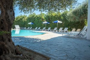 Alojamiento - Triantafillas Suites
