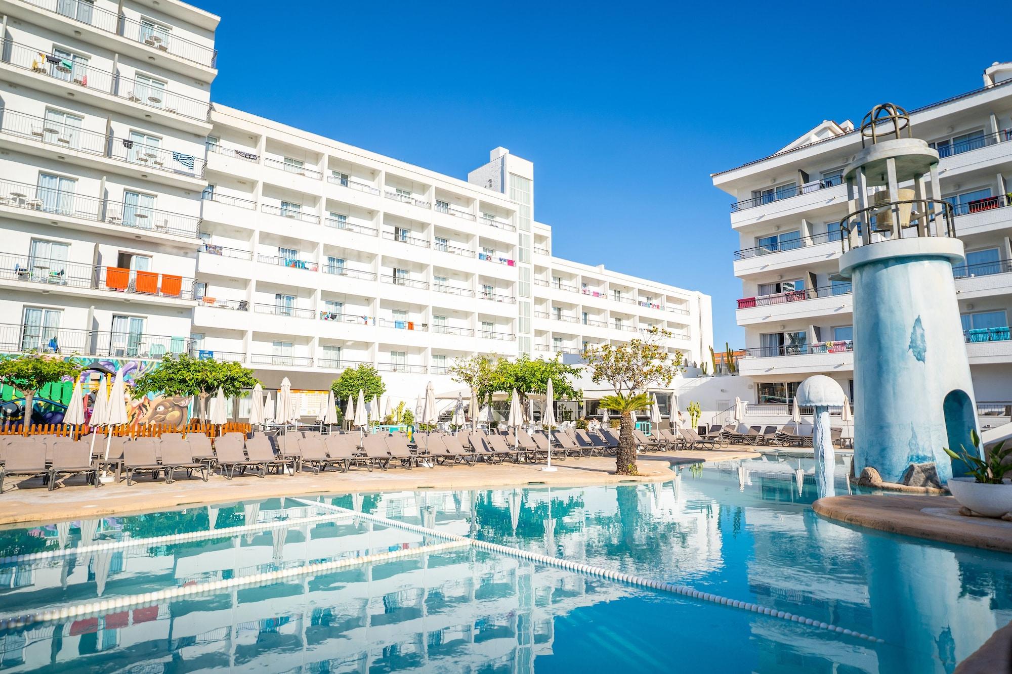 Vista Piscina FERGUS Club Pineda Splash