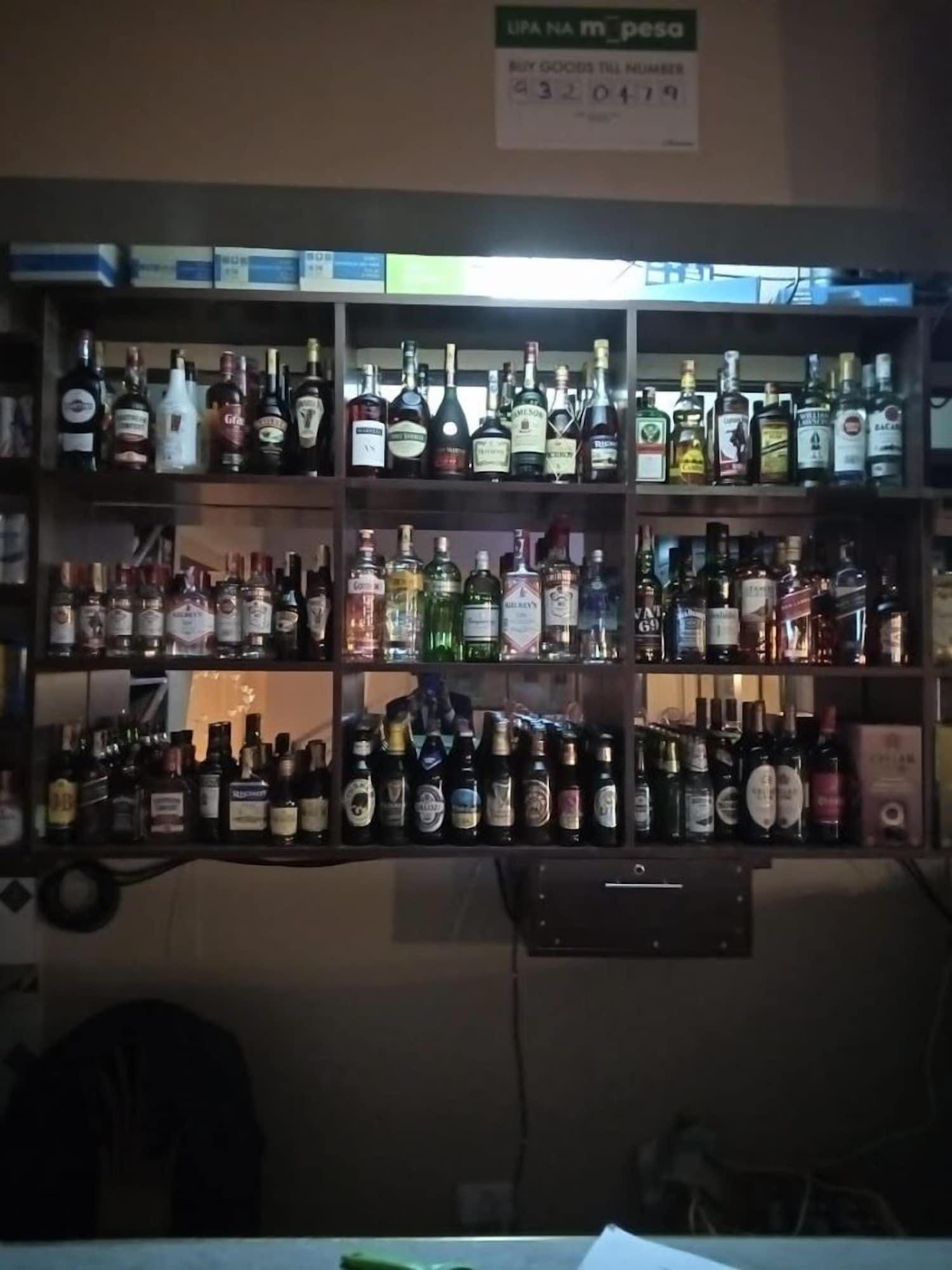 Bar/Salón Silver Brooke Hotel Othaya