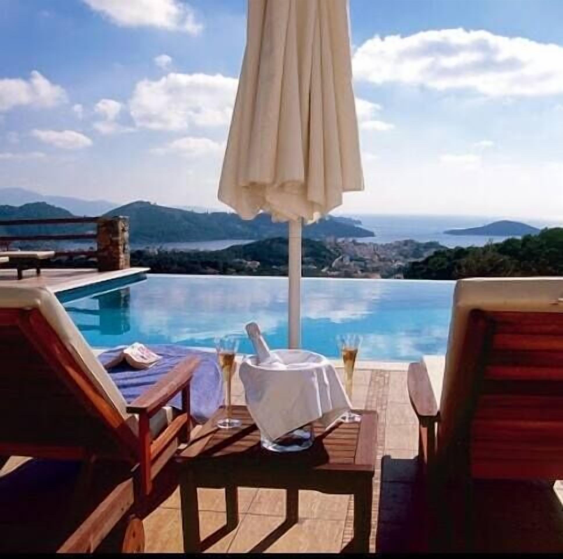 Varios Skiathos Garden Cottages