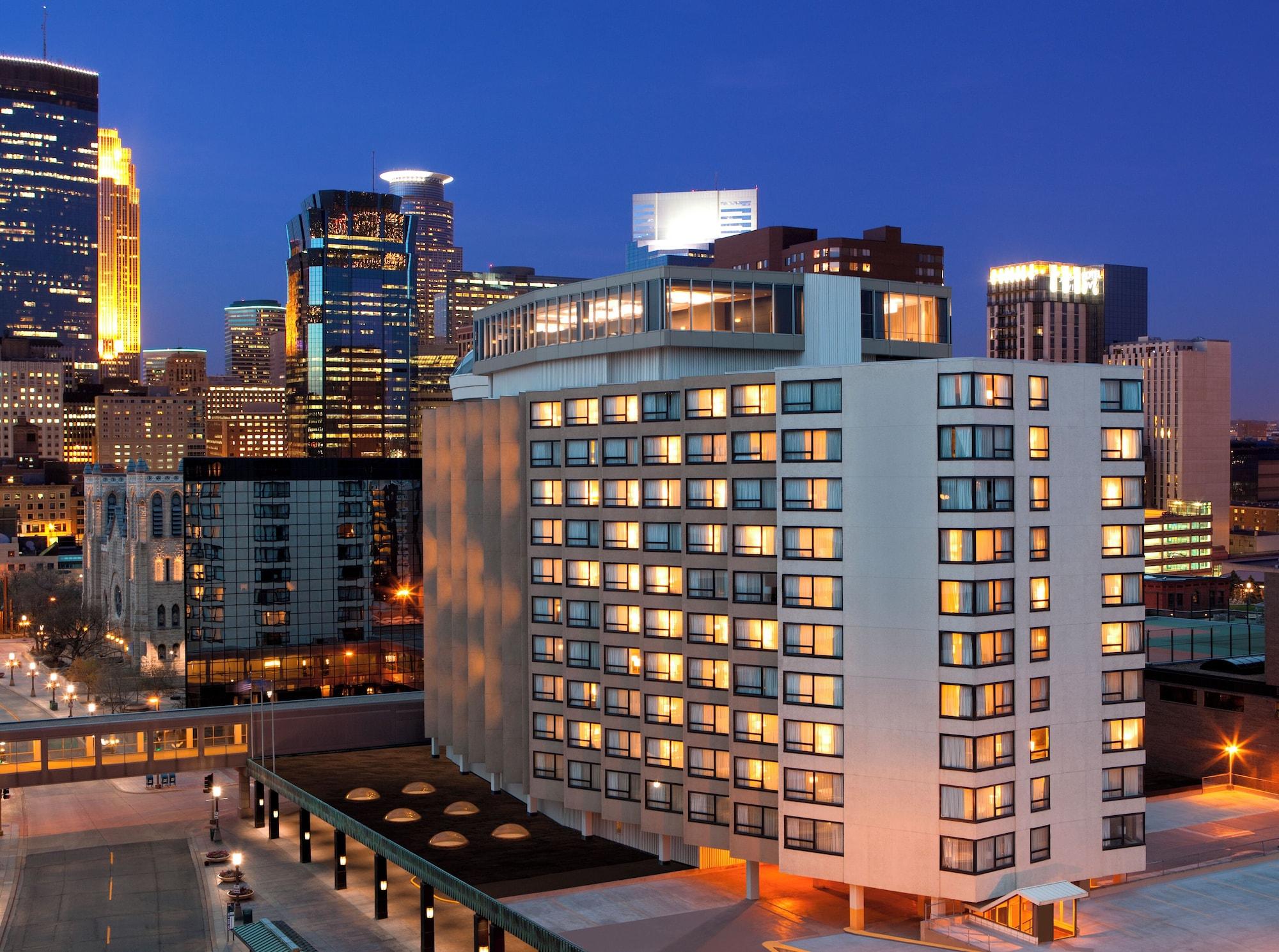 Vista Exterior Sheraton Minneapolis Downtown Convention Center