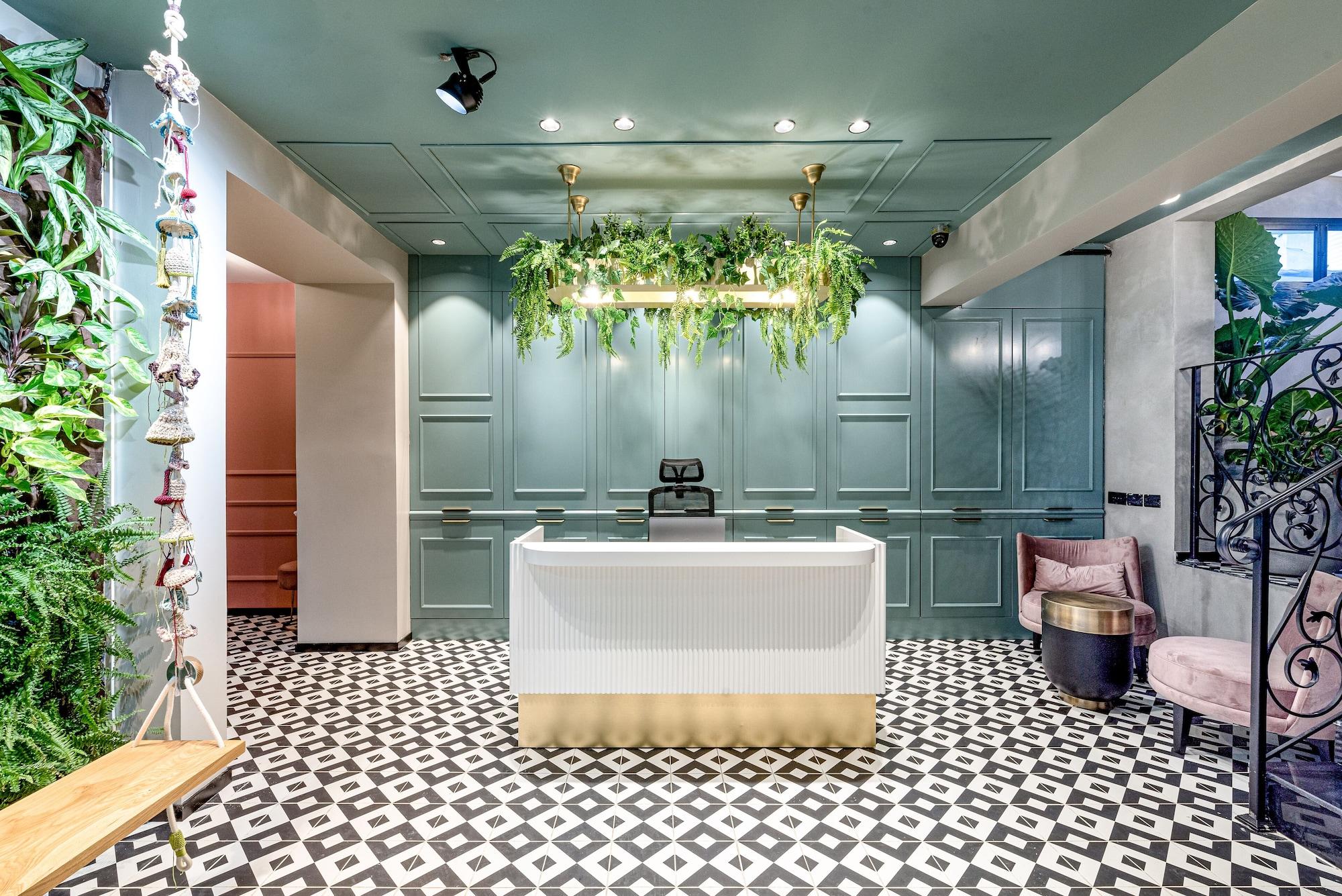 Varios Dizengoff Garden Hotel