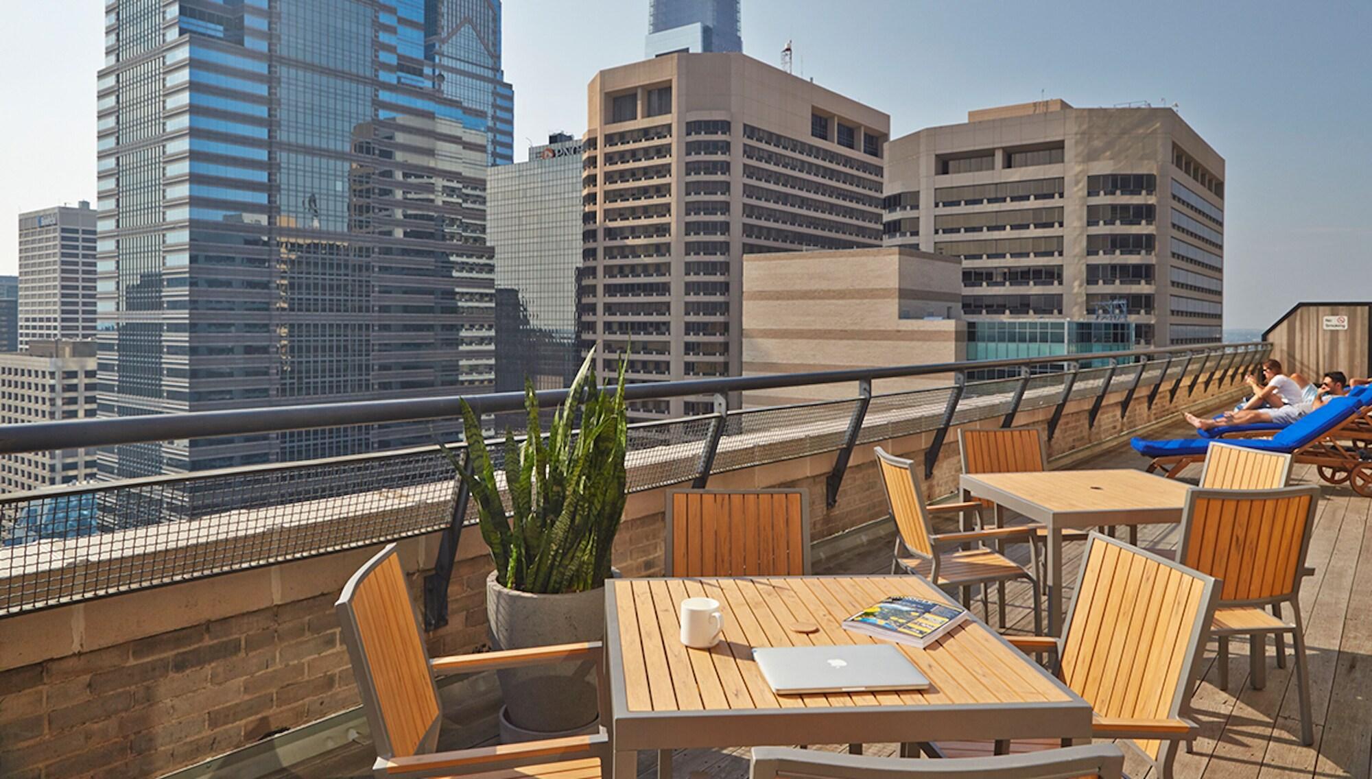 Comodidades del Alojamiento ROOST Midtown