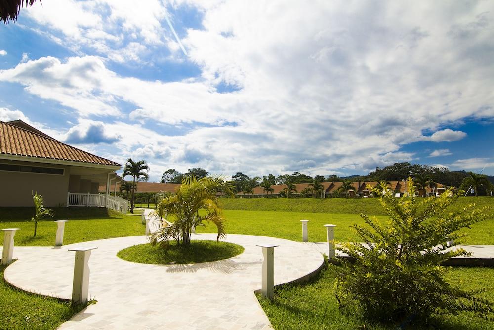 Vista Exterior Bella Terra Laguna Azul Resort & Spa