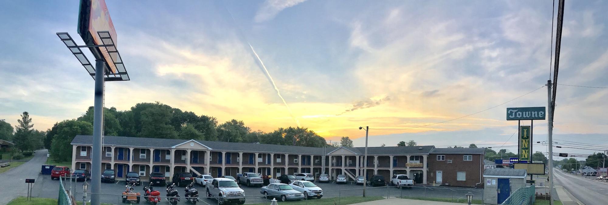Varios Towne Inn