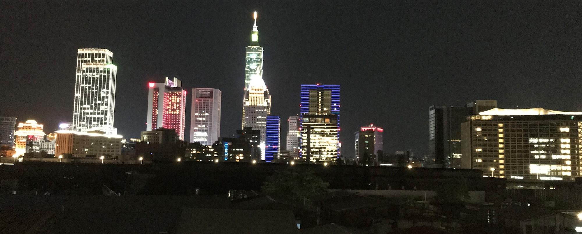 Varios Golden Garden Hotel