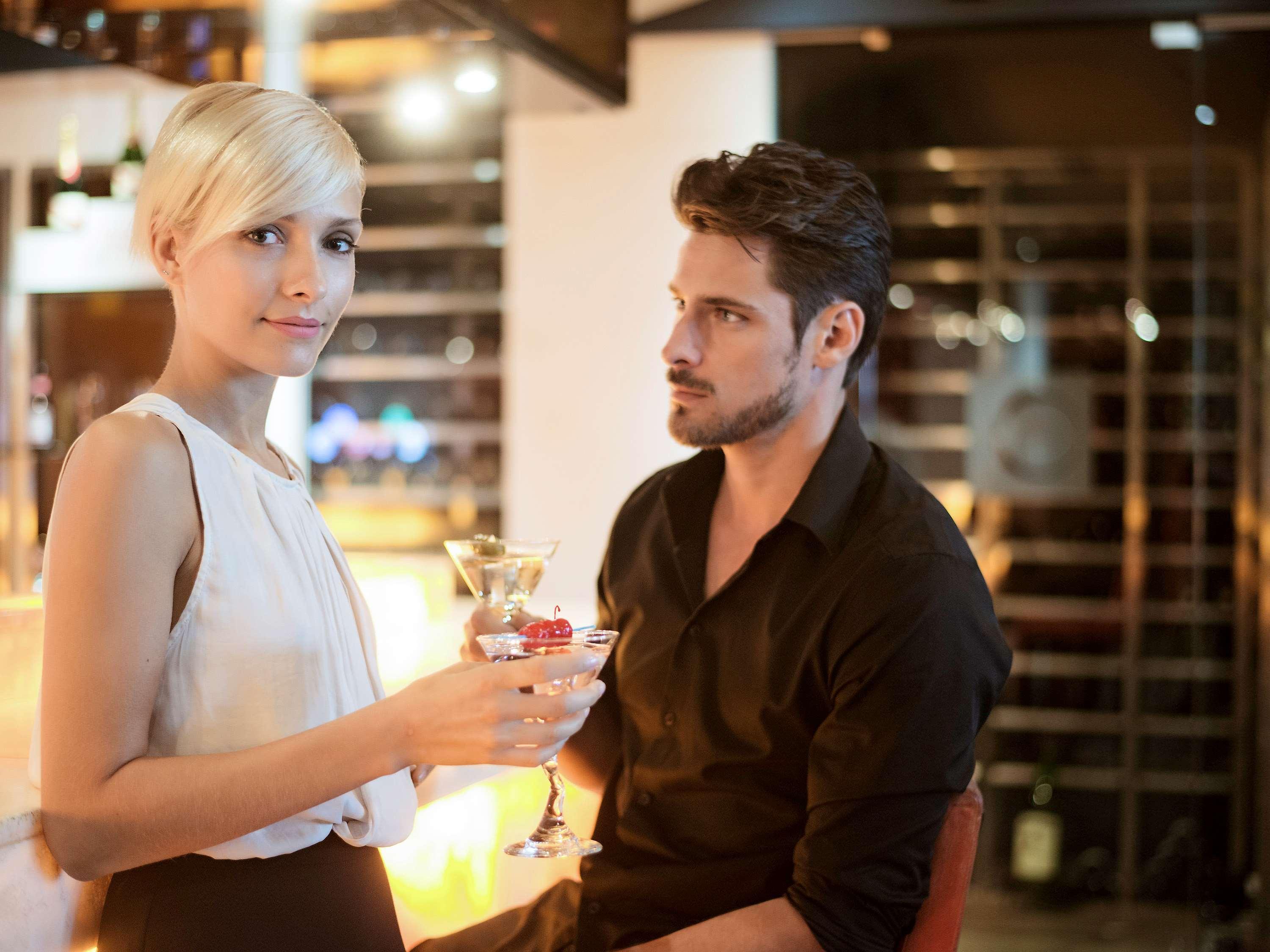 Bar/Salón Novotel Montreal Centre