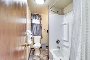 Alquiler Vacacional - Grill, Dine & Relax Outside: Home in Tyrone!