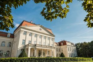 Paquete - Austria Trend Hotel Schloss Wilhelminenberg