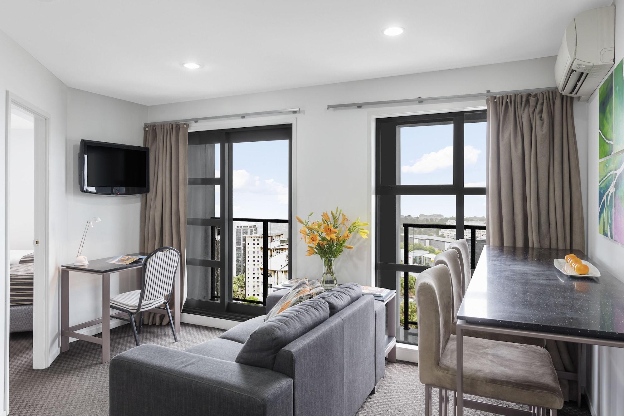 Varios Nesuto St Martins Apartment Hotel