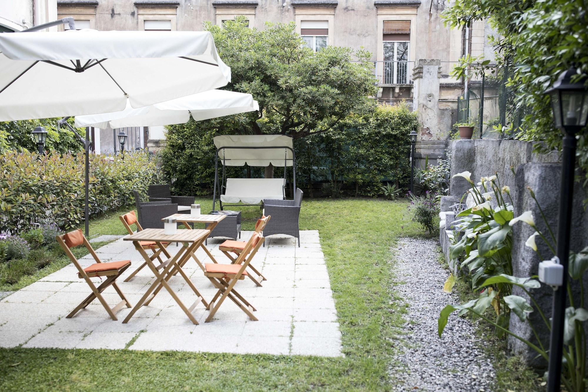 Varios Dimora Novecento