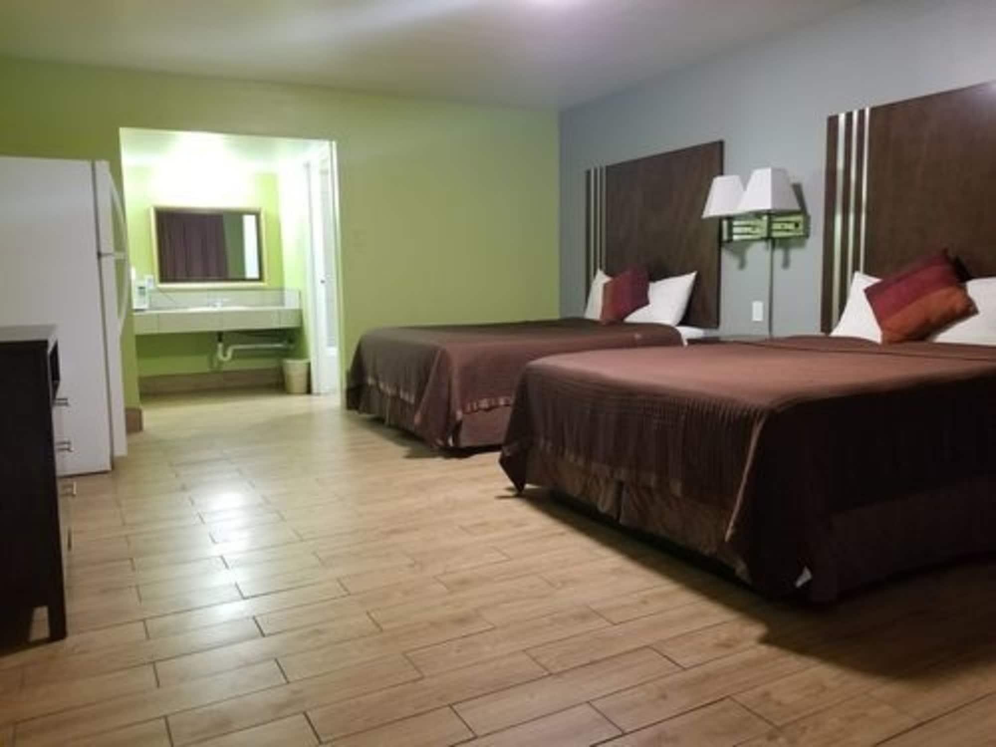 Vista Exterior Frontier Motel