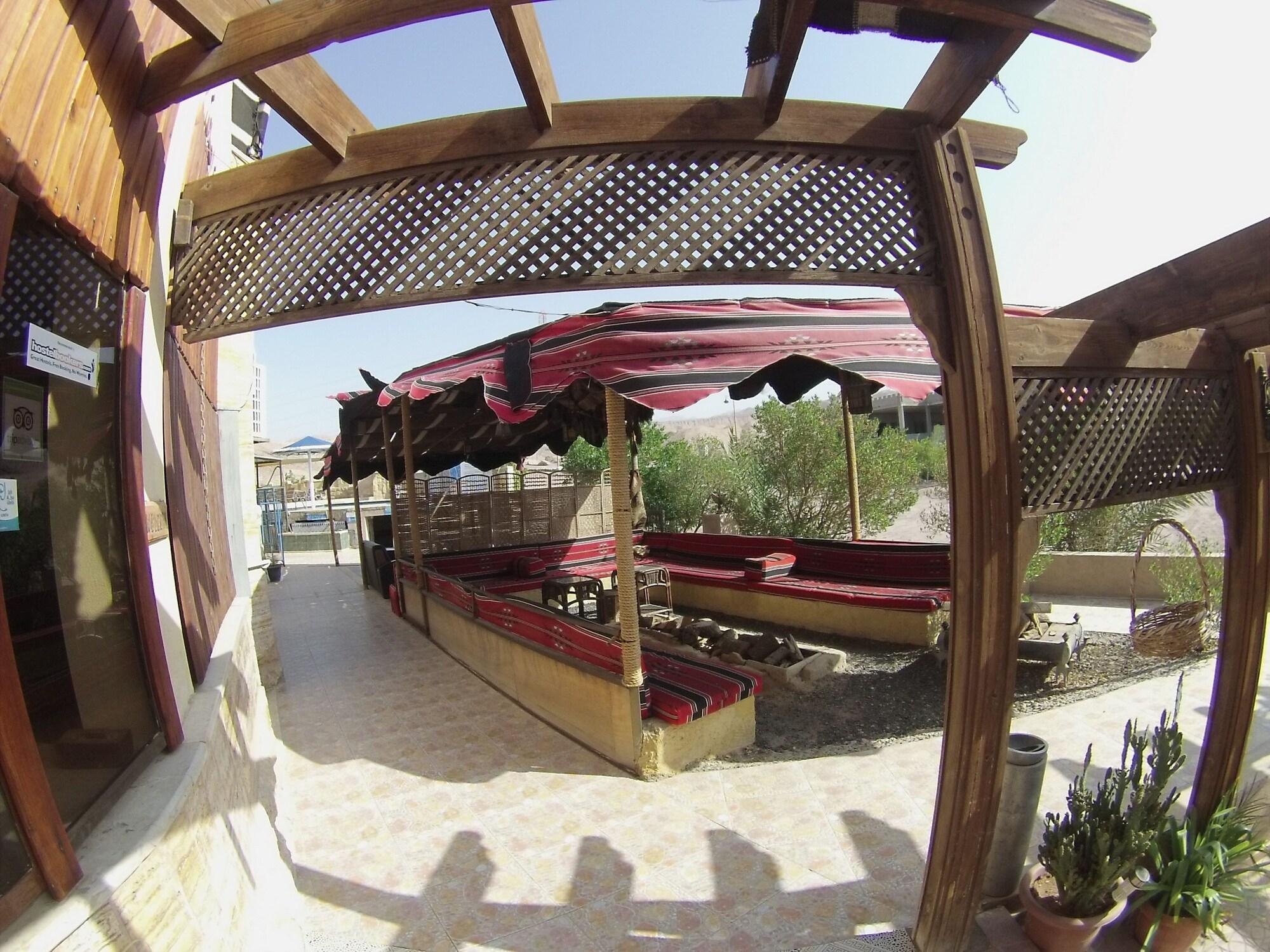Vista Lobby Arab Divers