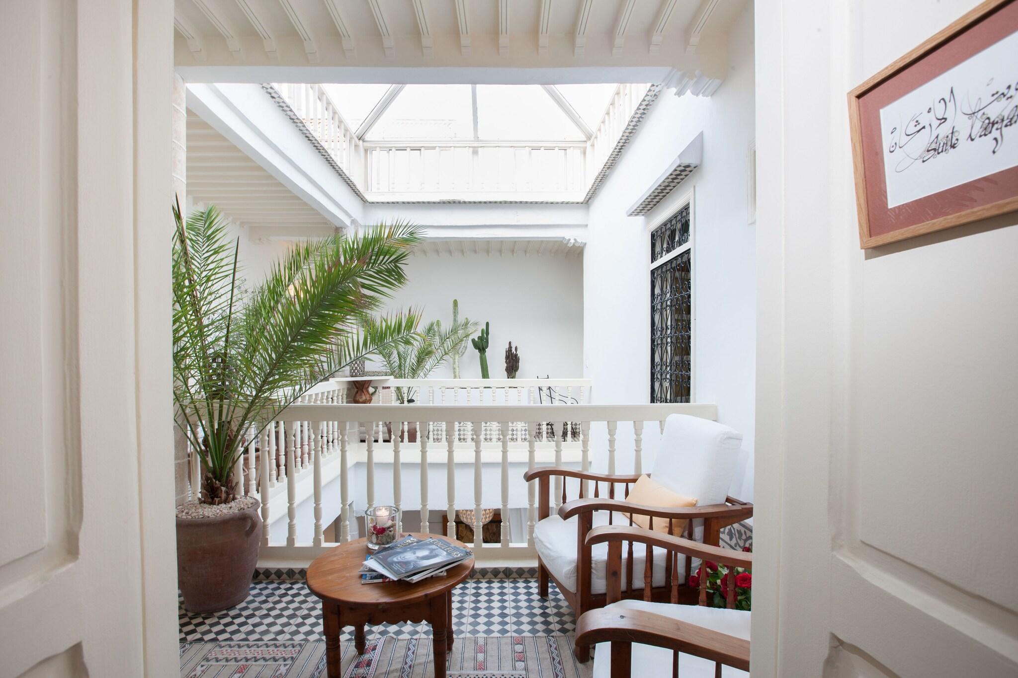 Vista Lobby Riad  Emotion