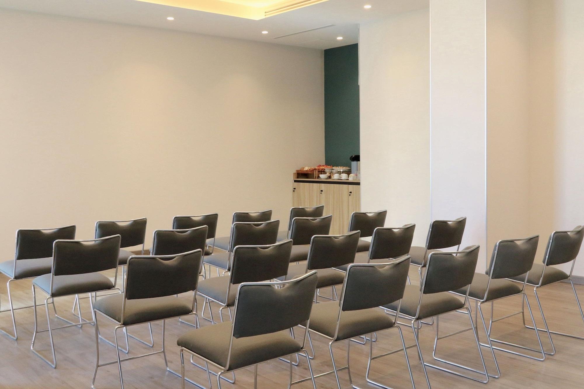 Sala de Reuniones City Express Plus By Marriott Monterrey Centro
