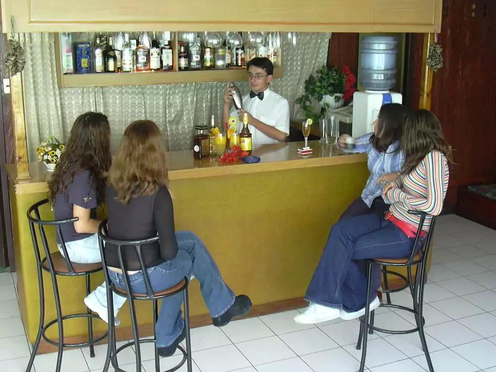 Bar/Salón Hotel Concorde