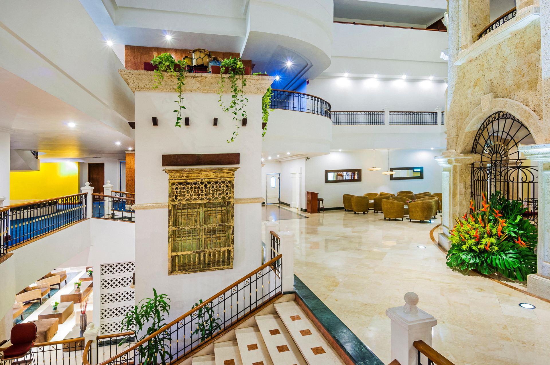 Lobby view Hotel Almirante Cartagena