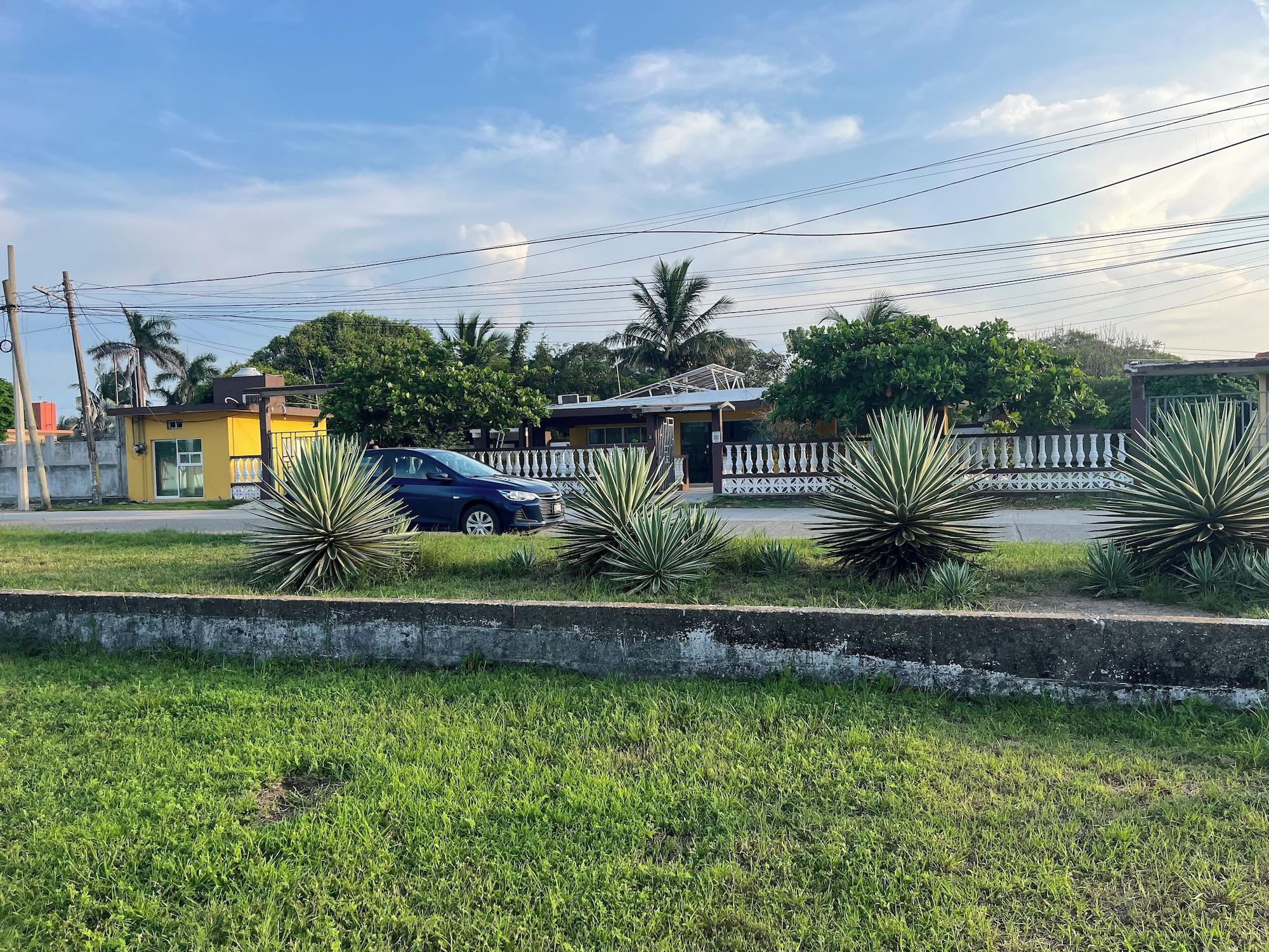 Vista Exterior KIBOO IRE HOTEL TECOLUTLA