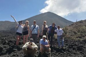 Actividad - Excursión de 1 día al Volcan Pacaya + Aguas Termales