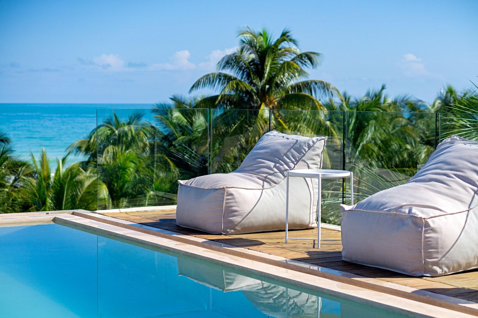 Vista Piscina Mero Mero Hotel