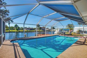 Alquiler Vacacional - Lanai Lounging & Dockside Fun: Fort Myers Escape