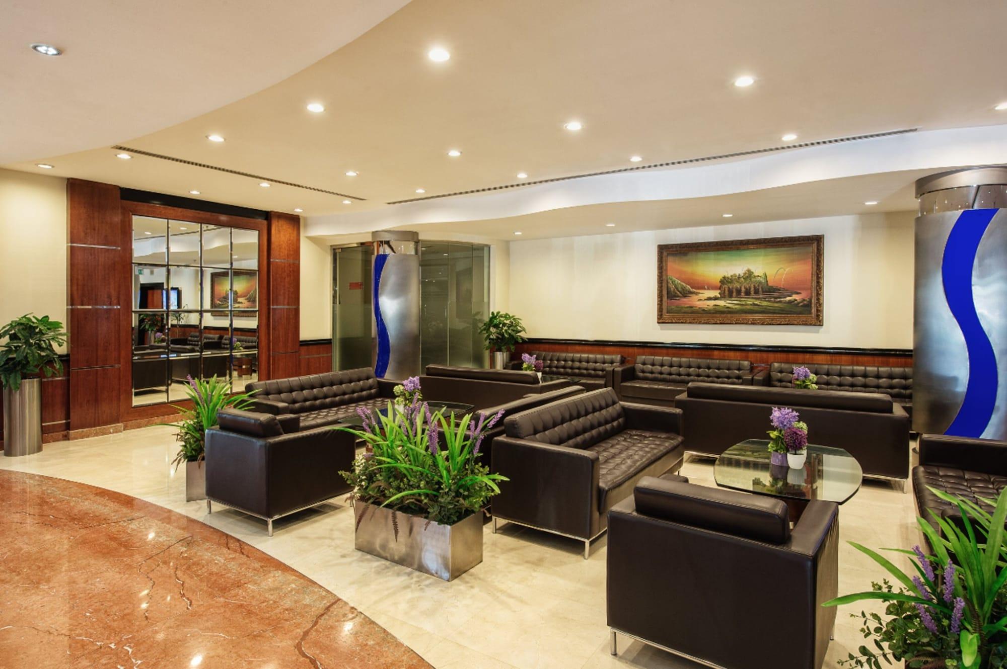 Vista Lobby Grand Central Hotel